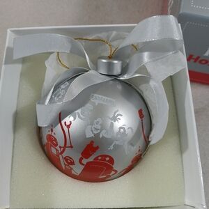 Think Geek 2010 Ornament Zombies Robots Tannenbomb Prank Ornament 3"